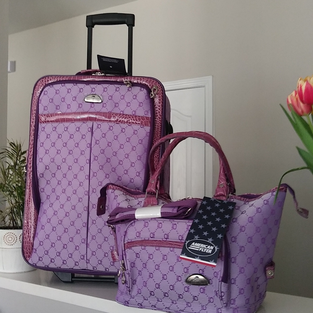 American Flyer Luggage Signature 2 Piece Set, Light Purple,